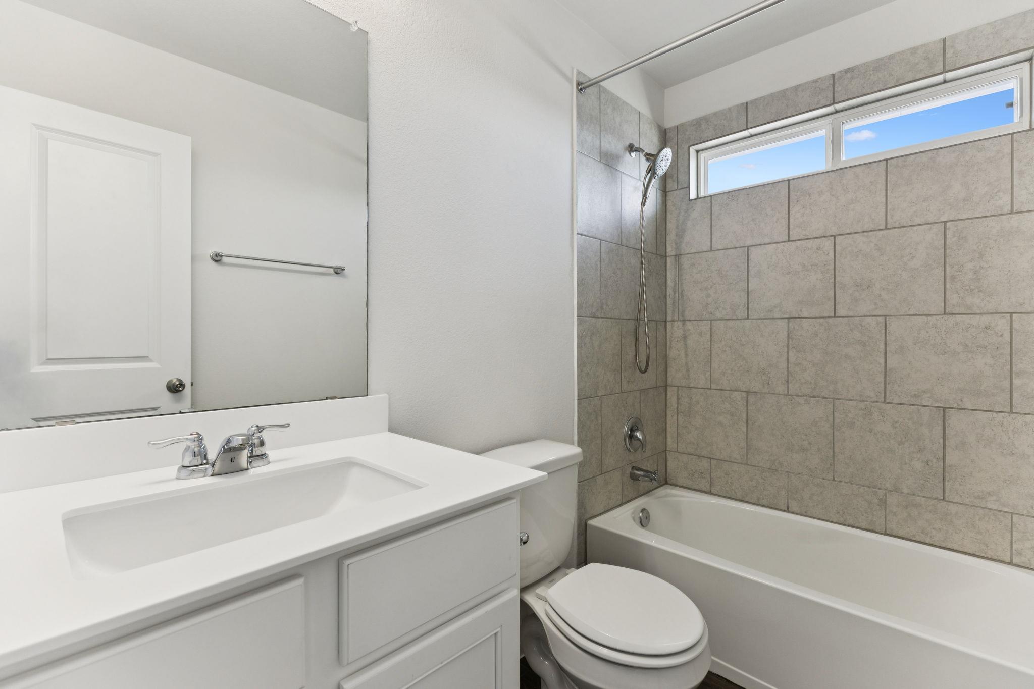 2939 Brand Iron Dr, San Marcos, TX 78666