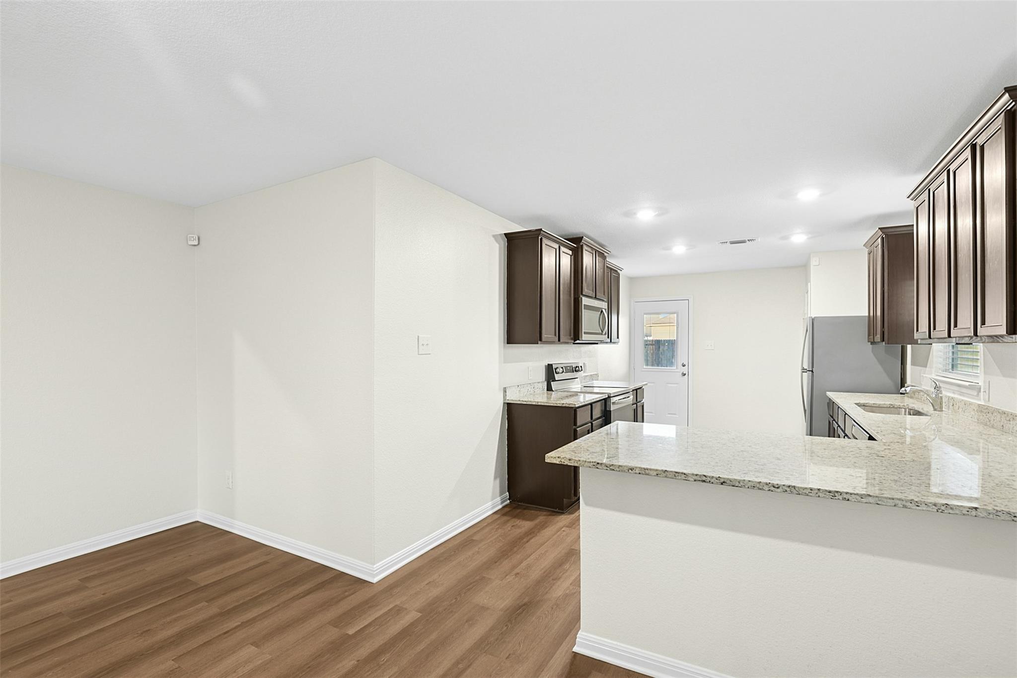 16416 Farmhouse Ln, Elgin, TX 78621