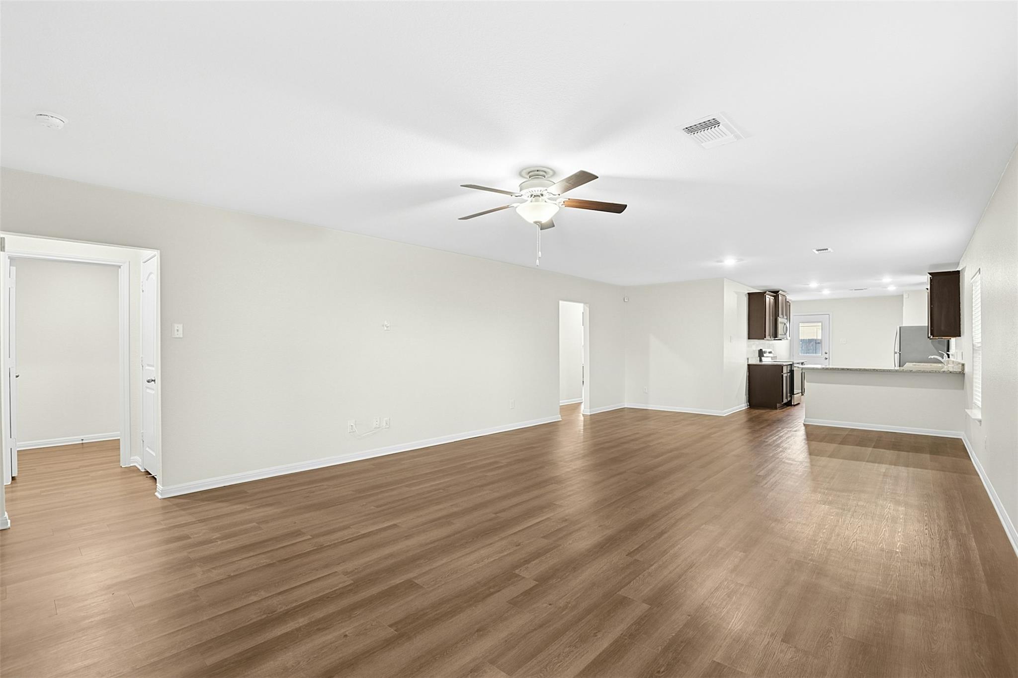 16416 Farmhouse Ln, Elgin, TX 78621