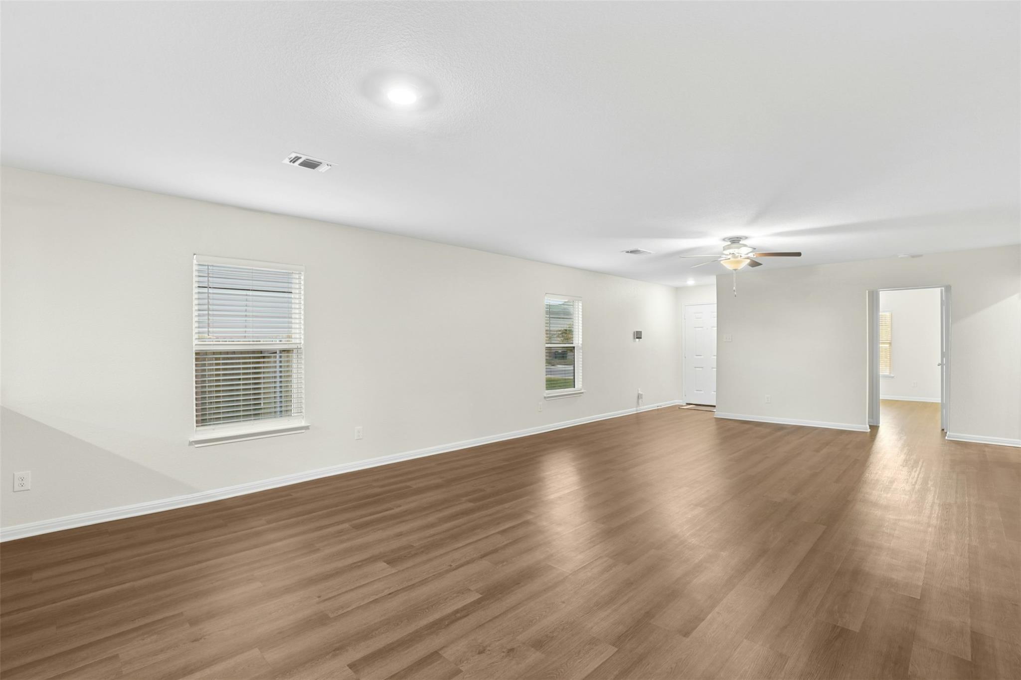 16416 Farmhouse Ln, Elgin, TX 78621