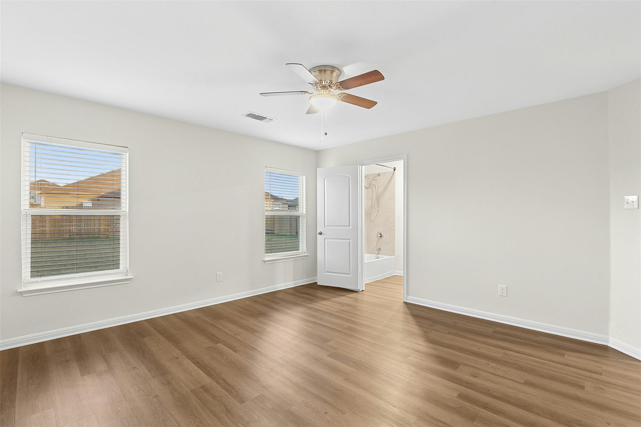 16416 Farmhouse Ln, Elgin, TX 78621