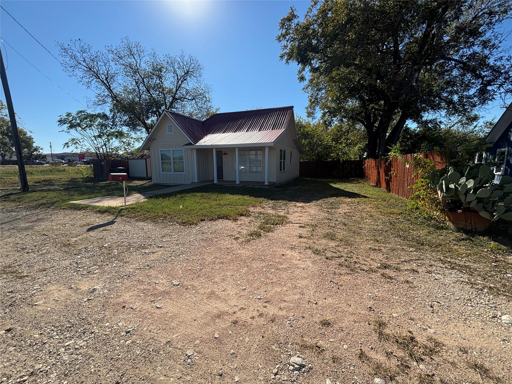 115 N Gabriel St, Leander, TX 78641