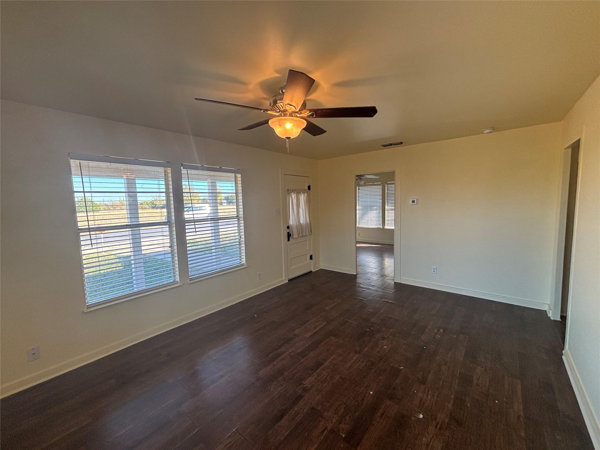 115 N Gabriel St, Leander, TX 78641