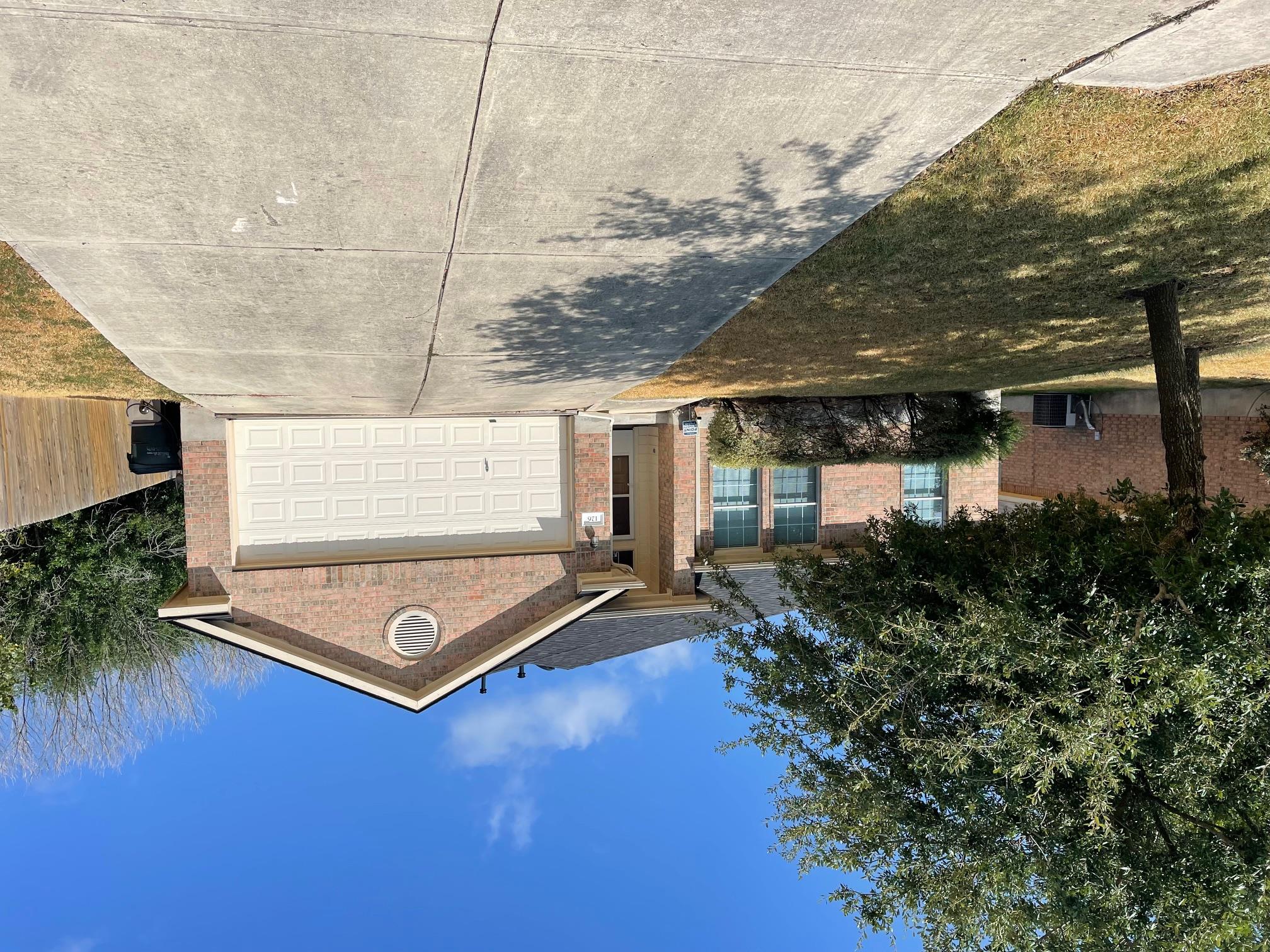 126 Carriage Way, Kyle, TX 78640