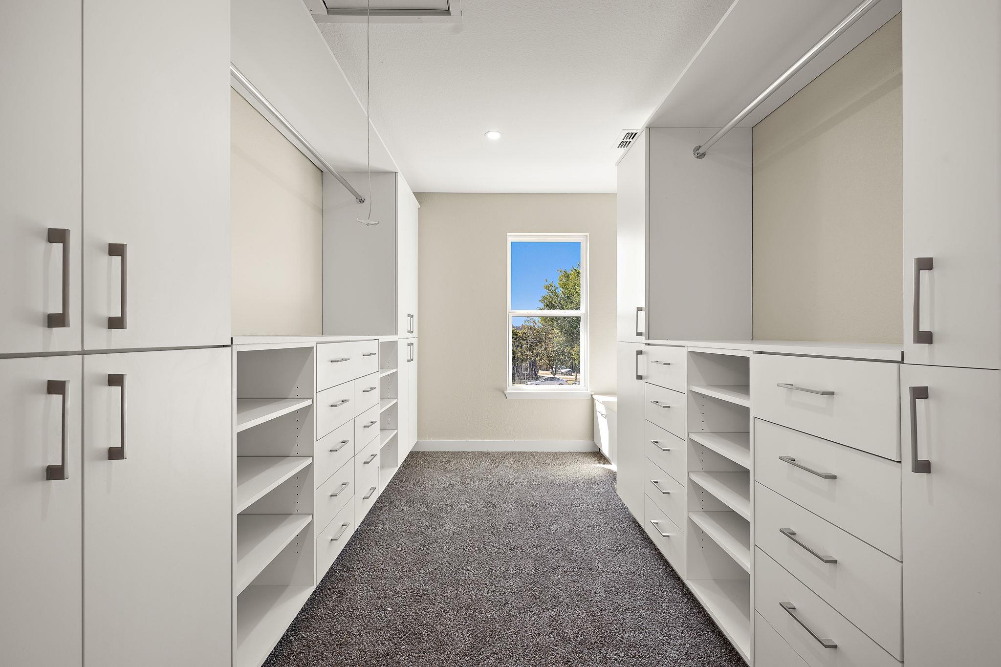 100 Toltec Cv, Kyle, TX 78640