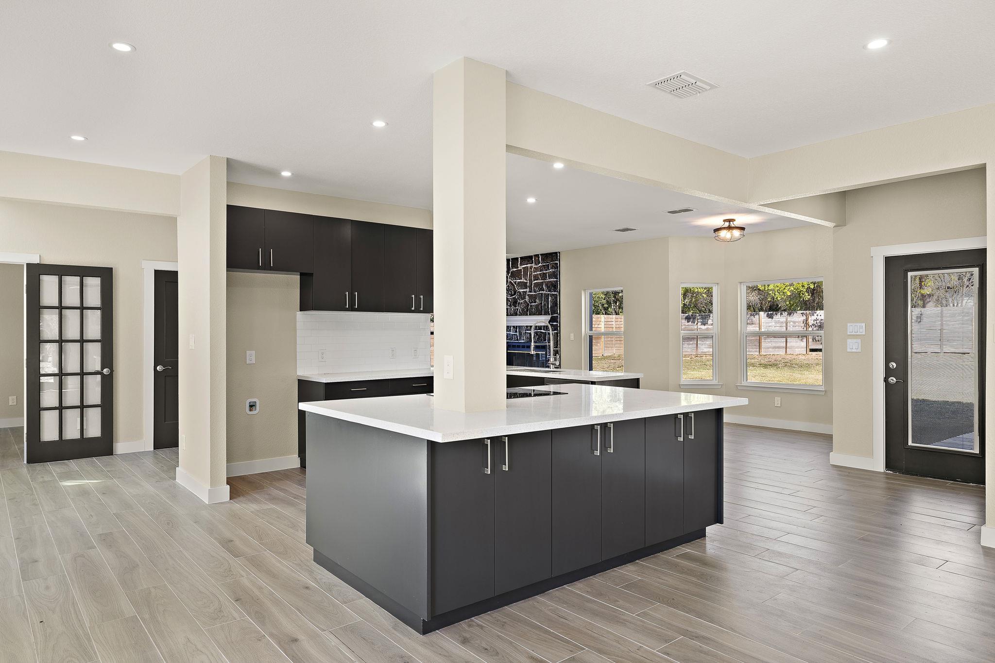 100 Toltec Cv, Kyle, TX 78640