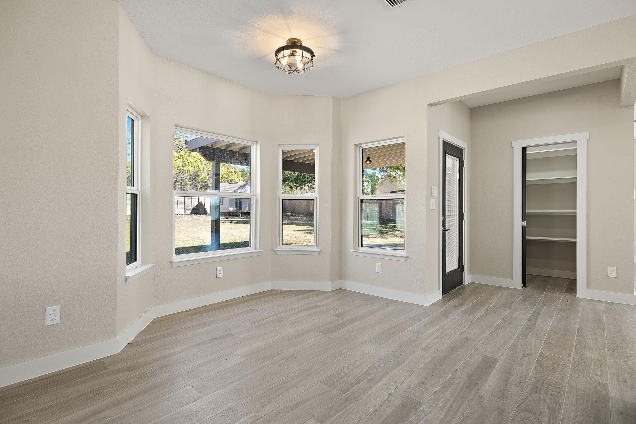 100 Toltec Cv, Kyle, TX 78640