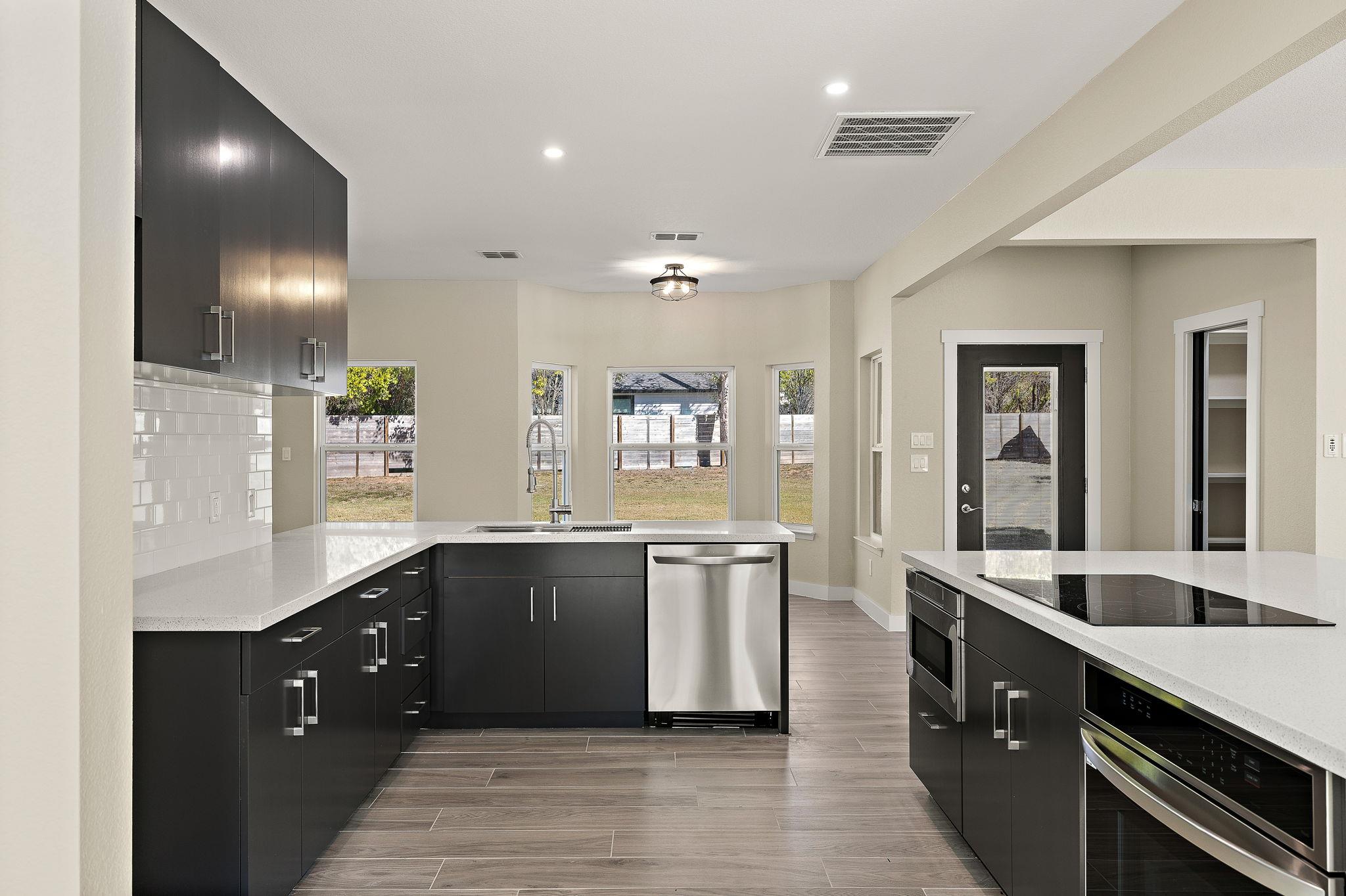 100 Toltec Cv, Kyle, TX 78640