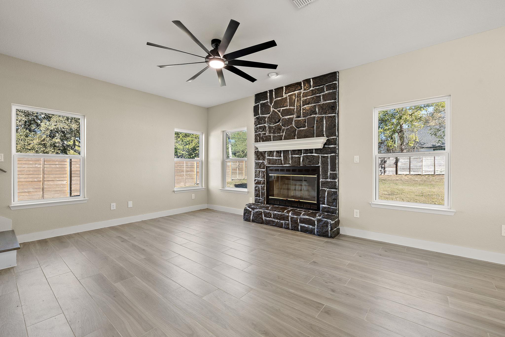 100 Toltec Cv, Kyle, TX 78640