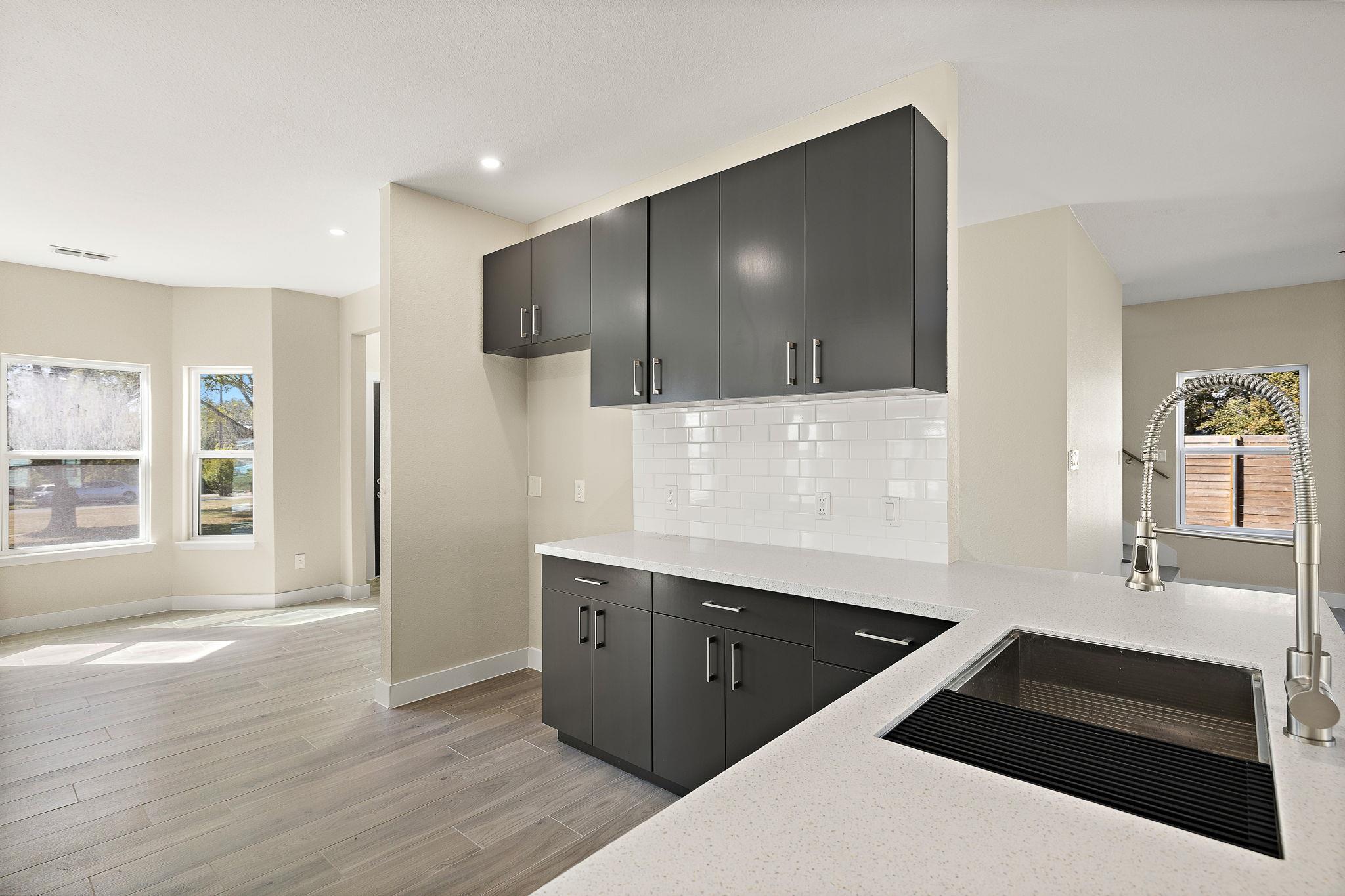 100 Toltec Cv, Kyle, TX 78640