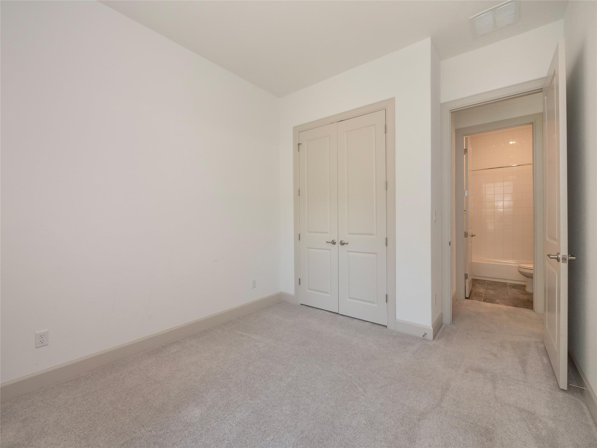 13503 Carpenter Ln, Manchaca, TX 78652