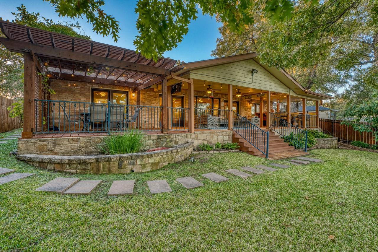 1809 Aztec Trl, Kingsland, TX 78639