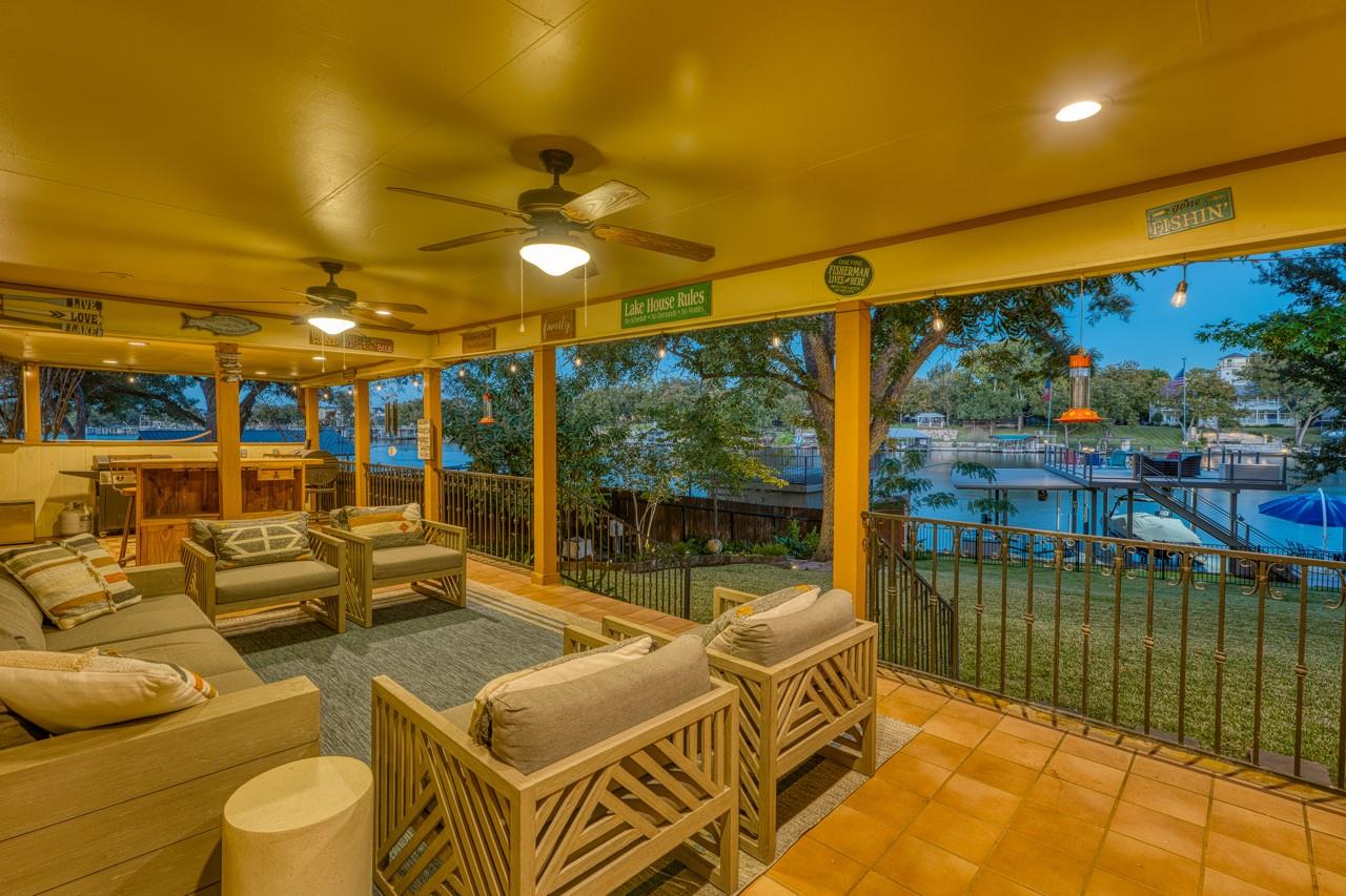 1809 Aztec Trl, Kingsland, TX 78639