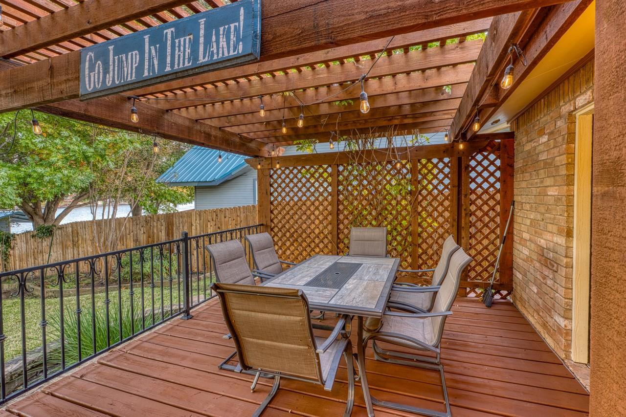 1809 Aztec Trl, Kingsland, TX 78639