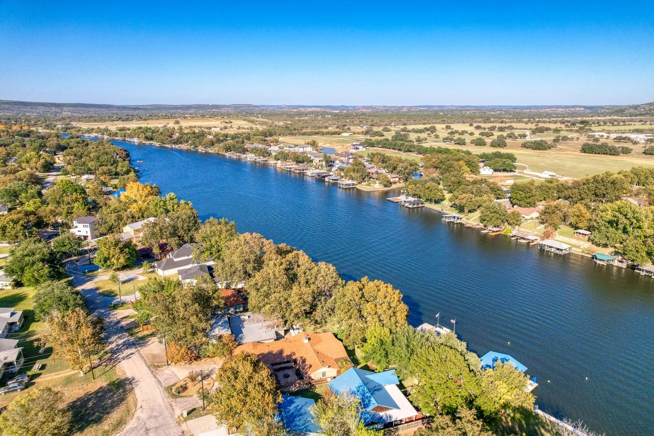 1809 Aztec Trl, Kingsland, TX 78639