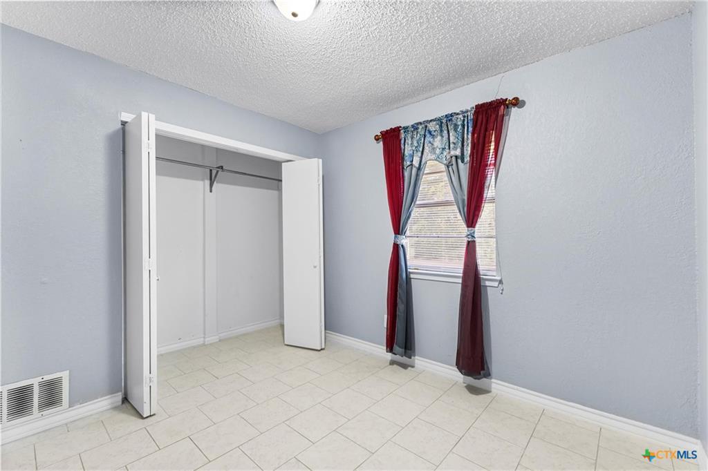 104 E Arlo Rd, Harker Heights, TX 76548