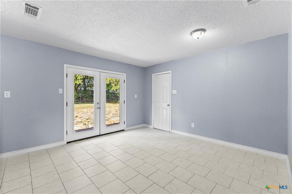 104 E Arlo Rd, Harker Heights, TX 76548