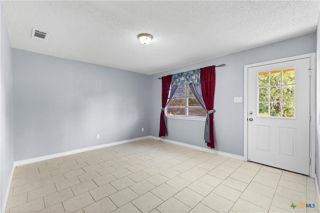 104 E Arlo Rd, Harker Heights, TX 76548