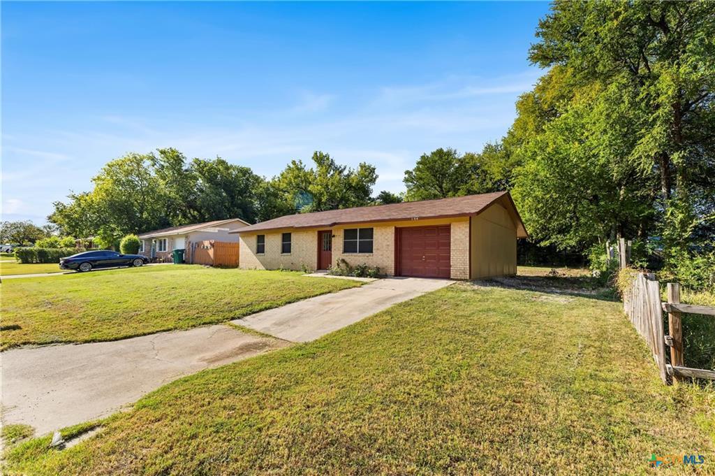 104 E Arlo Rd, Harker Heights, TX 76548
