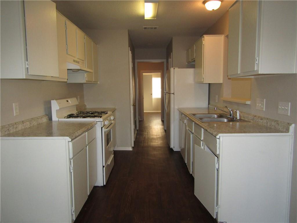 9601 Bear Paw Trl # B, Del Valle, TX 78617