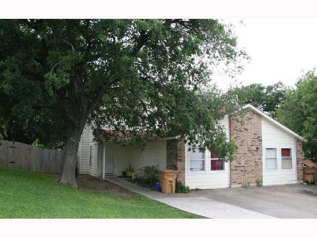 9601 Bear Paw Trl # B, Del Valle, TX 78617