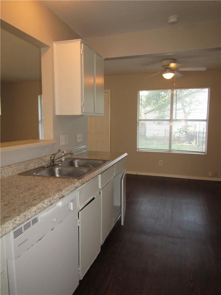 9601 Bear Paw Trl # B, Del Valle, TX 78617