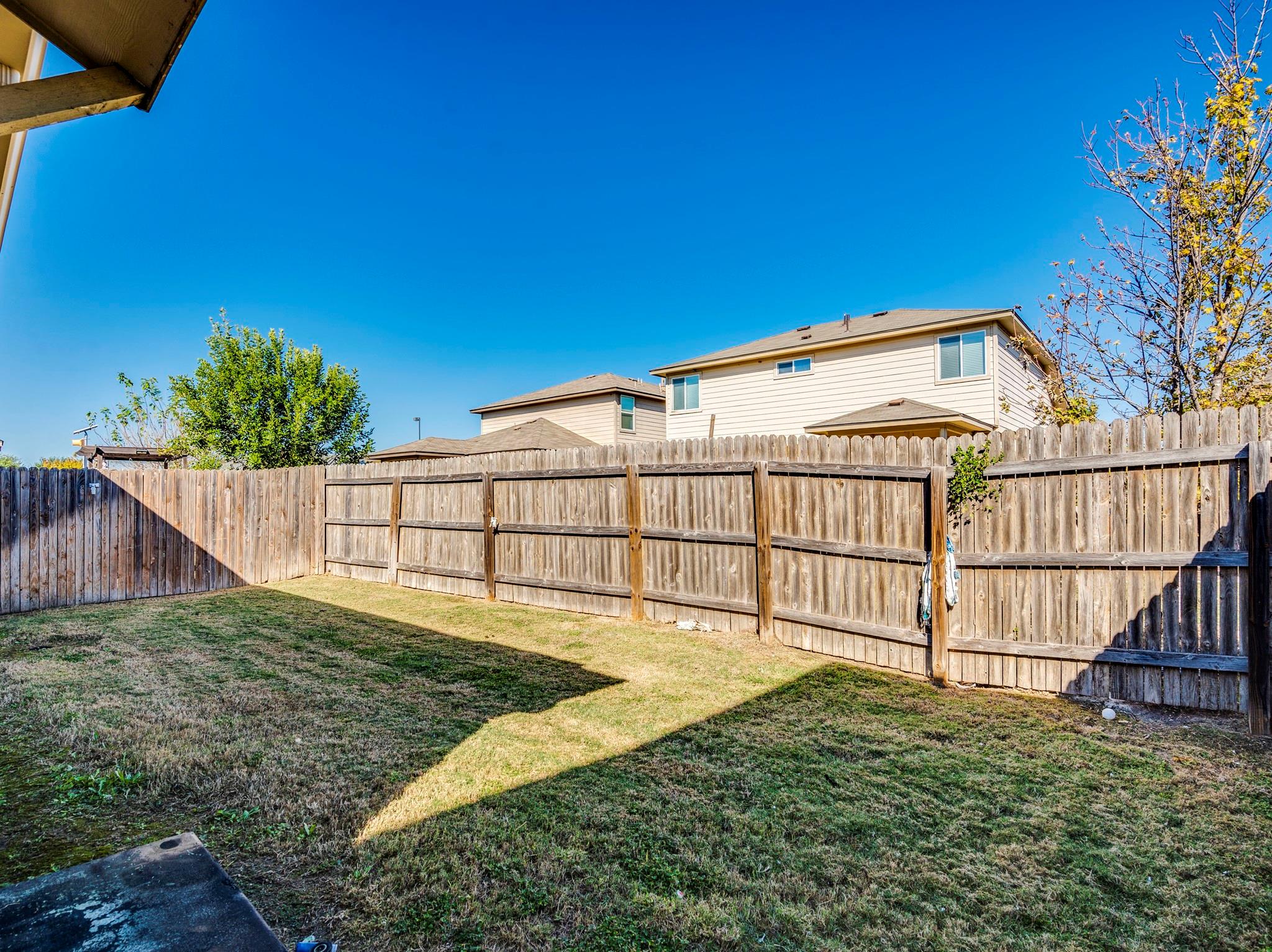 109 Tallow Trl, San Marcos, TX 78666