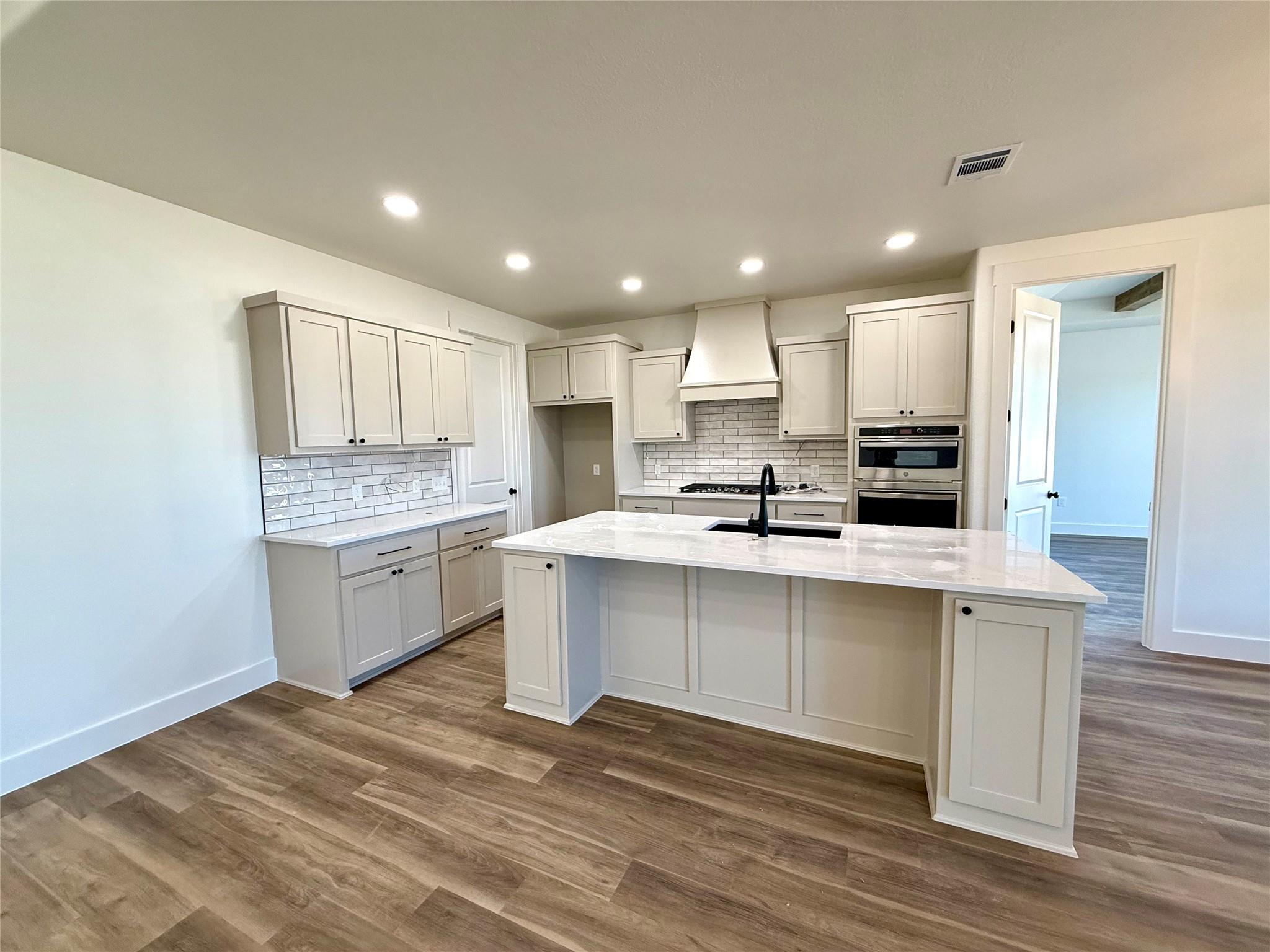 5207 Hollow Ranch Dr, Salado, TX 76571