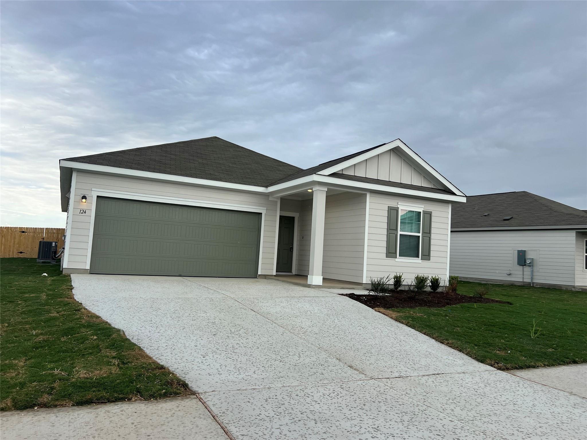 124 Rother Pl, Taylor, TX 76574