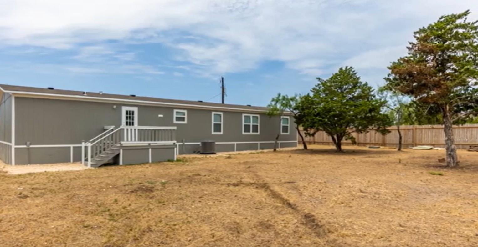 146 Guajolote St, Cedar Creek, TX 78612