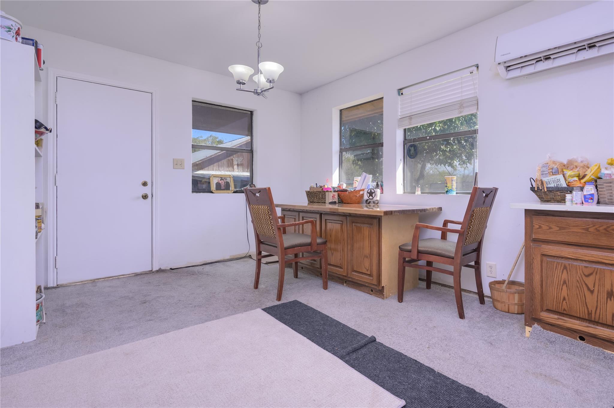 368 Lytton Ln, Dale, TX 78616