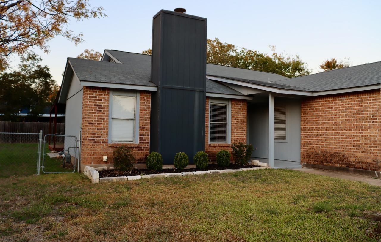 1204 Melbourne Ln, Round Rock, TX 78664