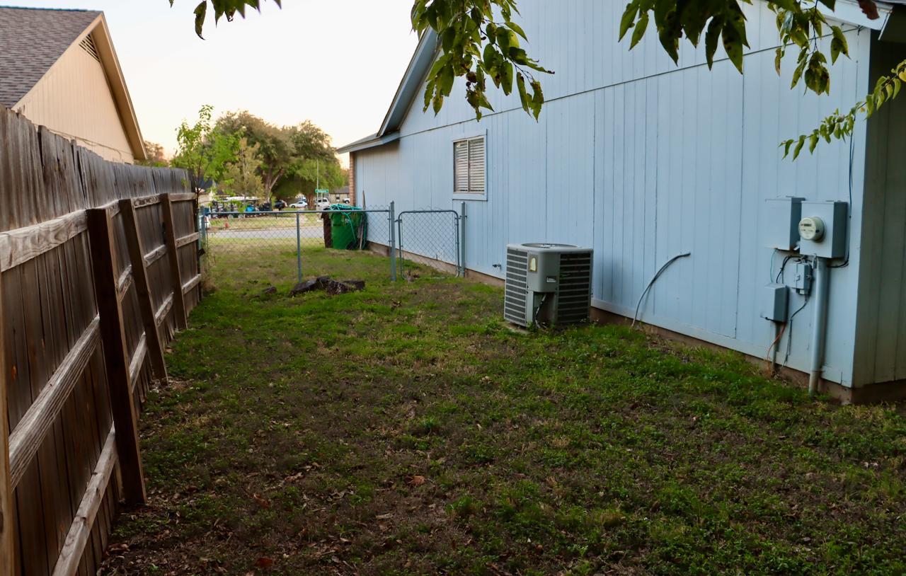 1204 Melbourne Ln, Round Rock, TX 78664