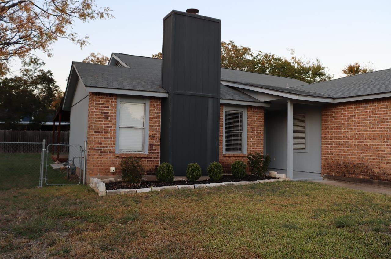 1204 Melbourne Ln, Round Rock, TX 78664