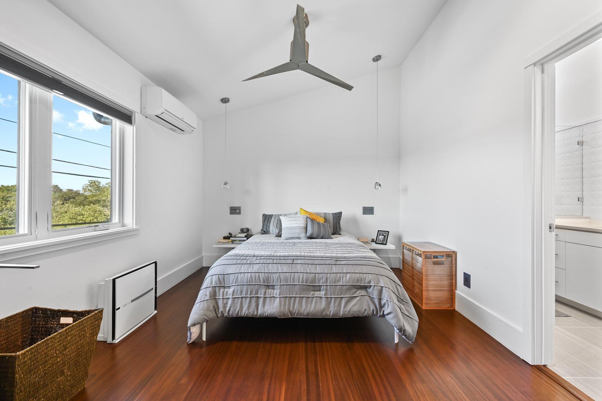 701 Brownlee Cir, Austin, TX 78703