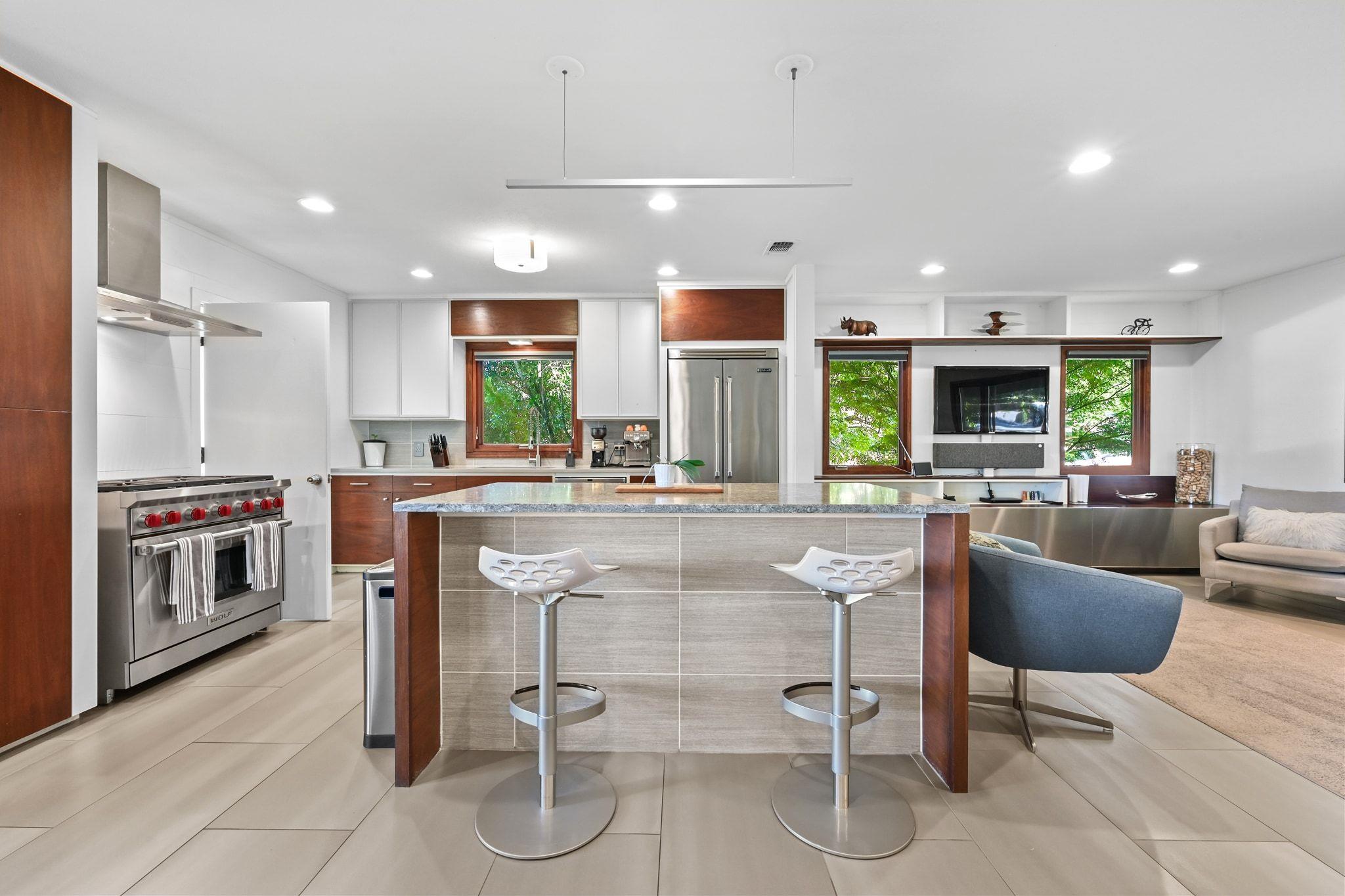 701 Brownlee Cir, Austin, TX 78703