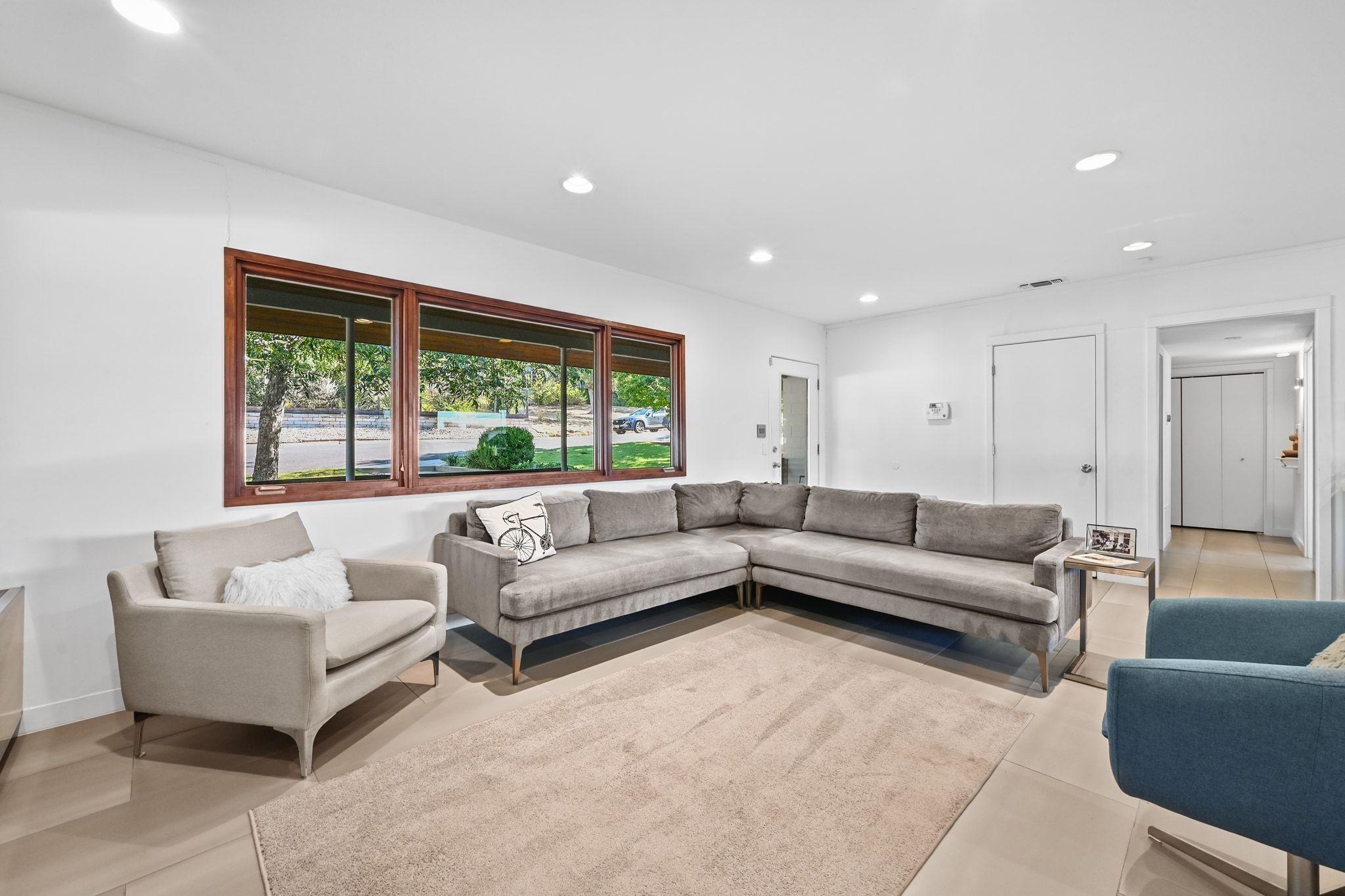 701 Brownlee Cir, Austin, TX 78703