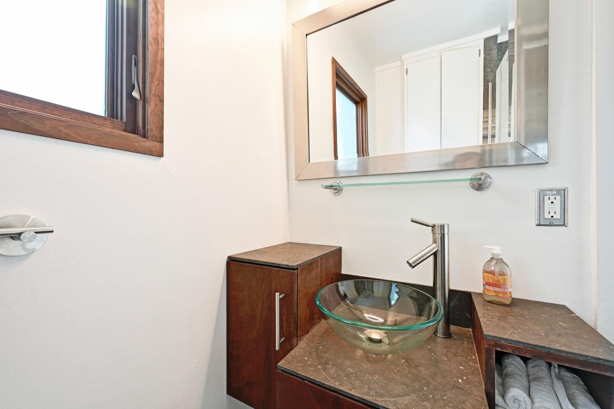 701 Brownlee Cir, Austin, TX 78703