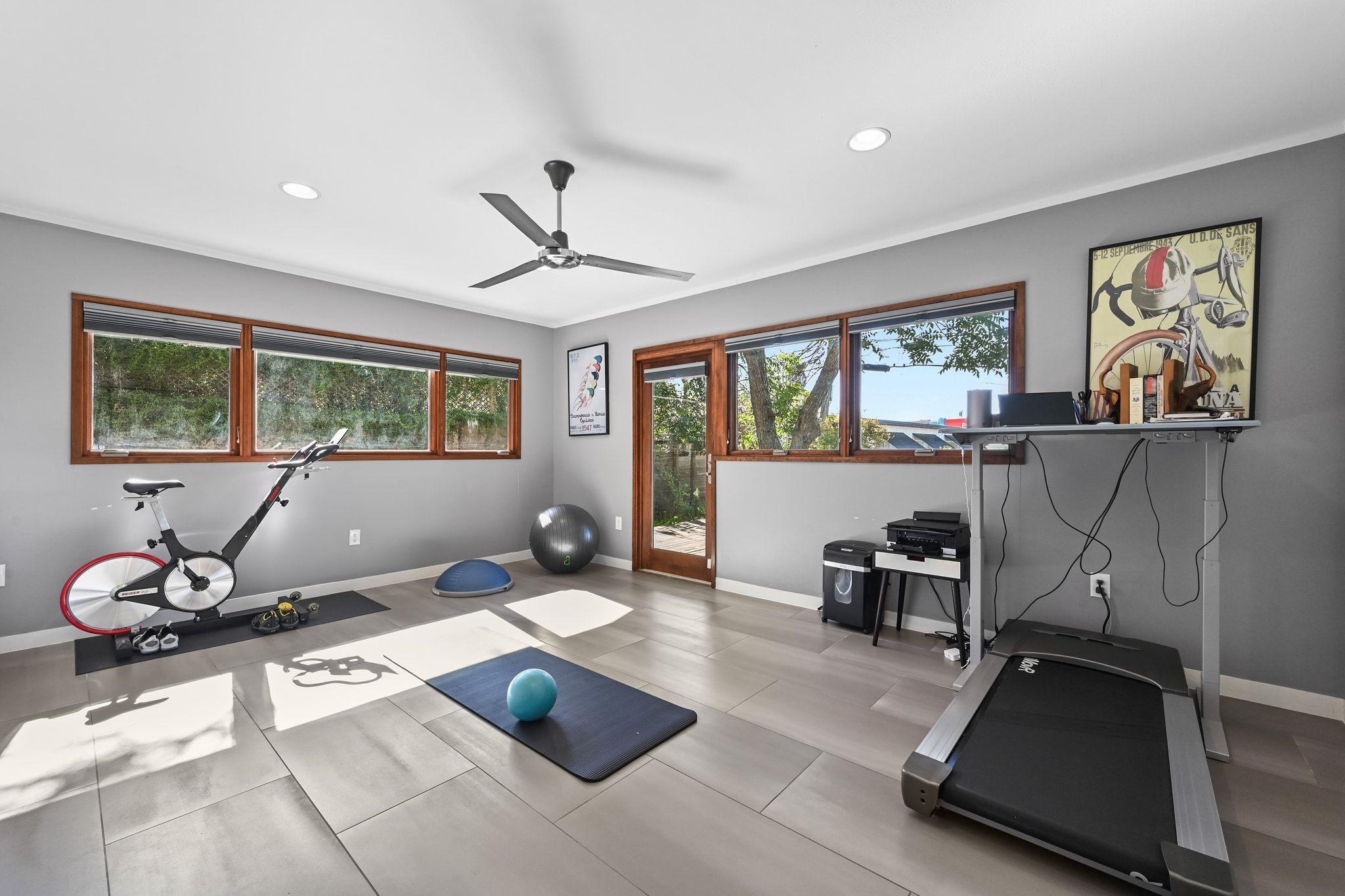 701 Brownlee Cir, Austin, TX 78703