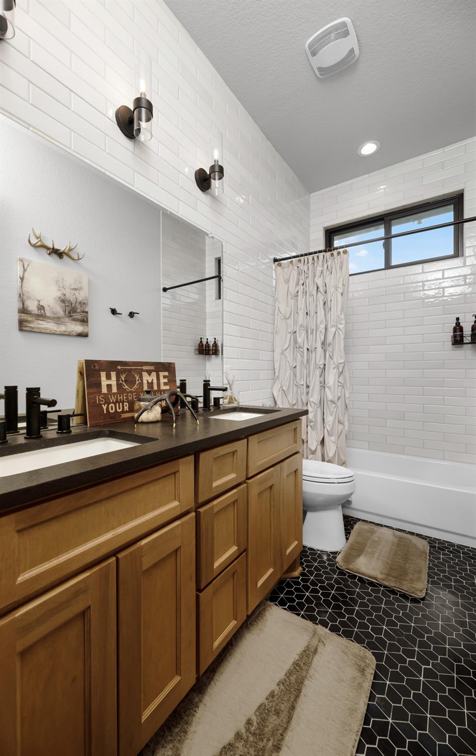 505 John Price St, Blanco, TX 78606