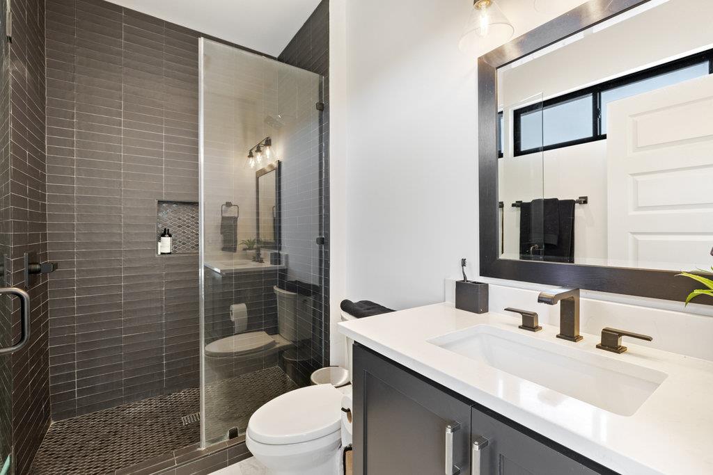 223 Golden Bear Dr, Austin, TX 78738