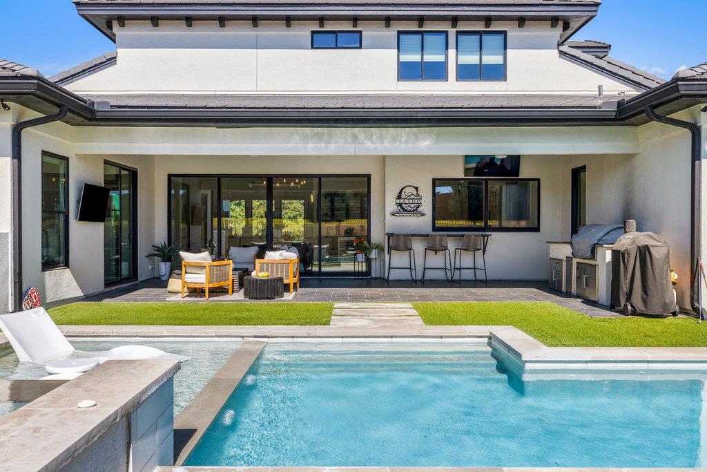 223 Golden Bear Dr, Austin, TX 78738