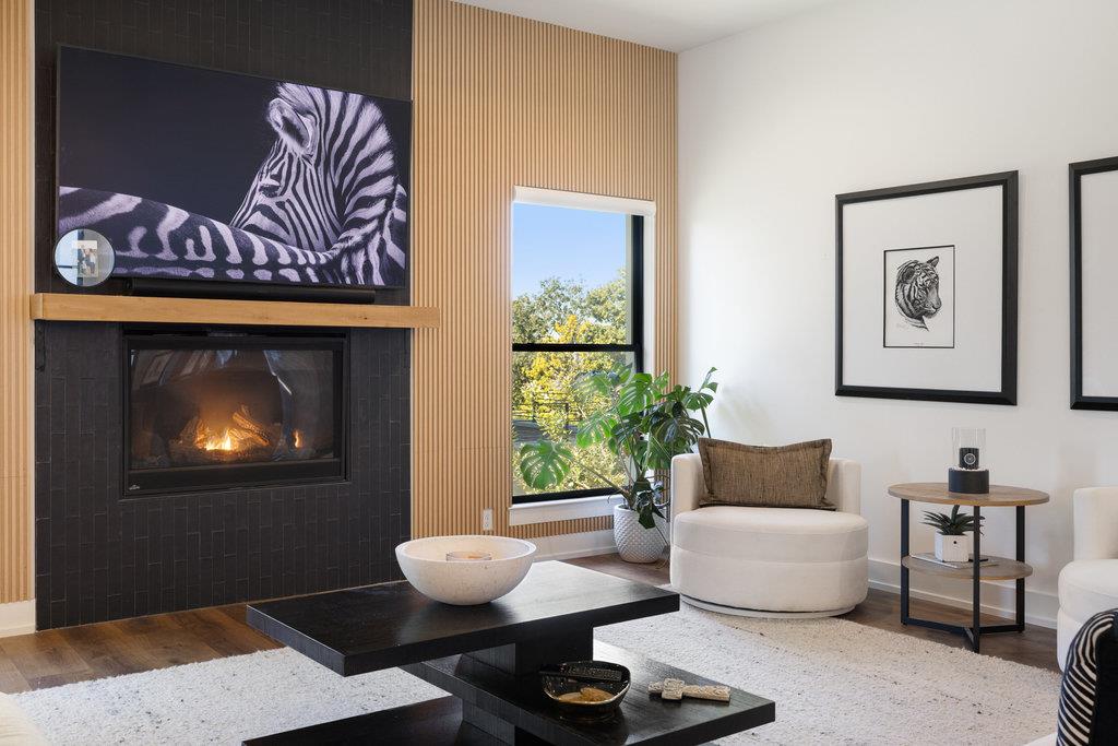 223 Golden Bear Dr, Austin, TX 78738