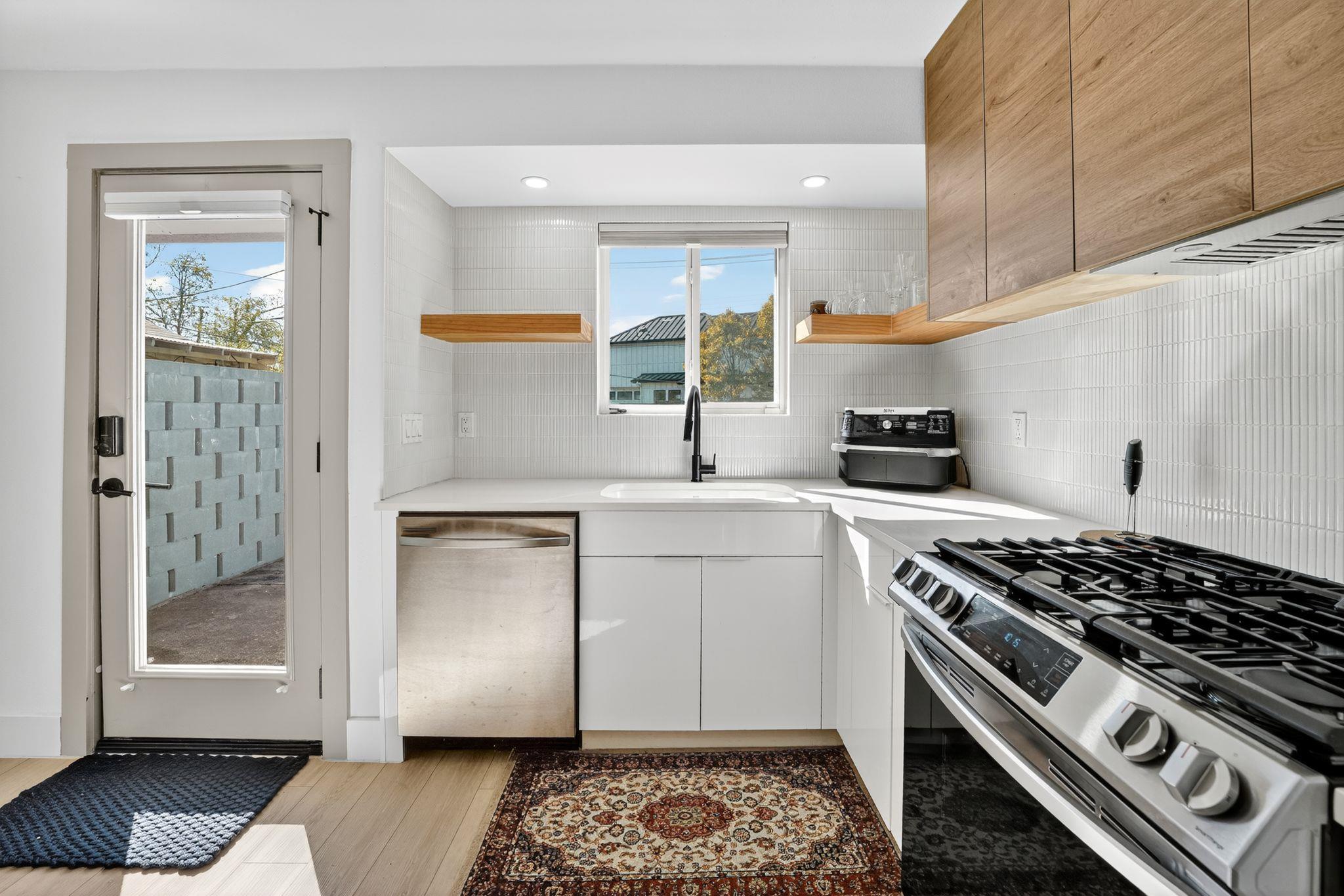 3217 Oak Aly, Austin, TX 78745