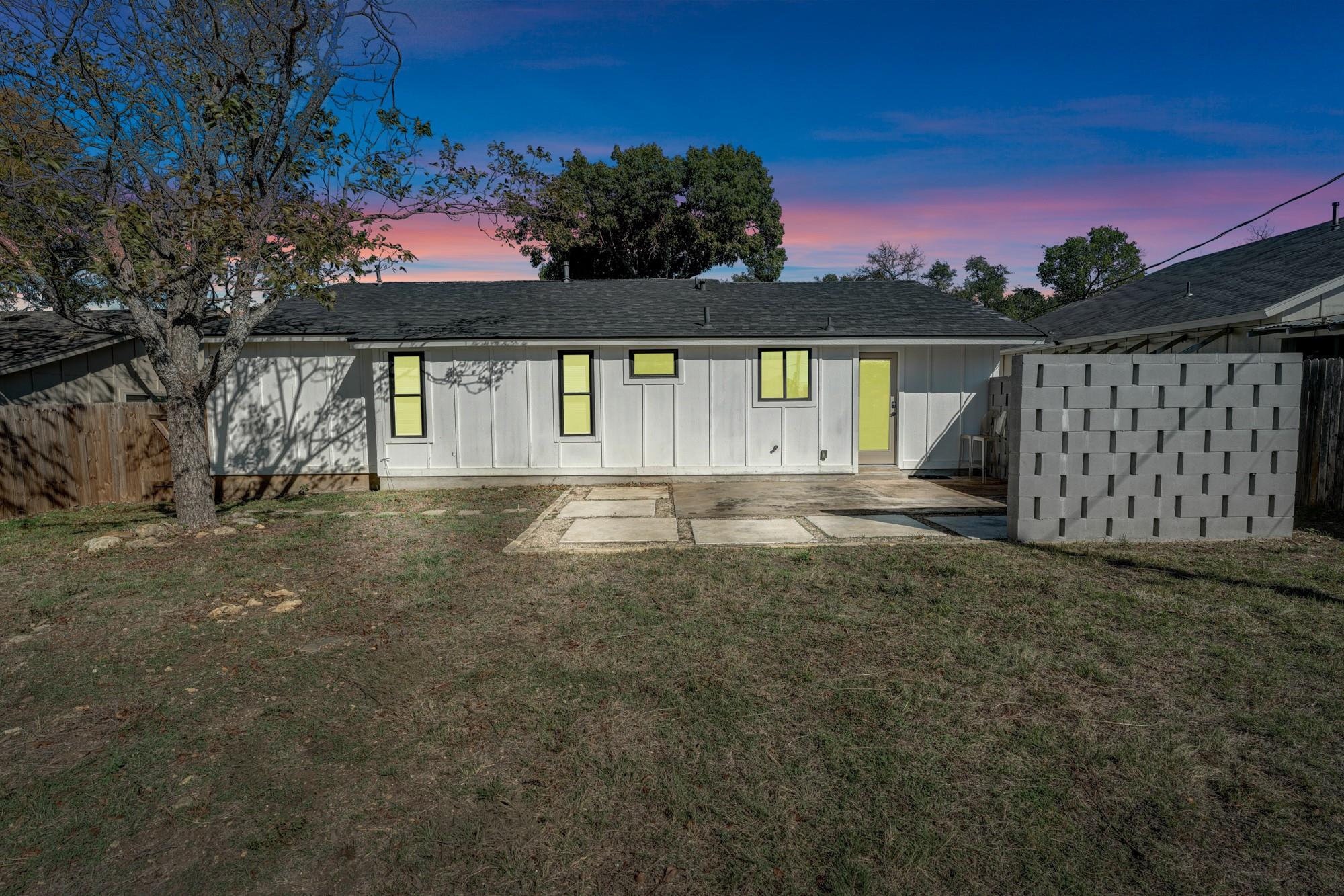 3217 Oak Aly, Austin, TX 78745