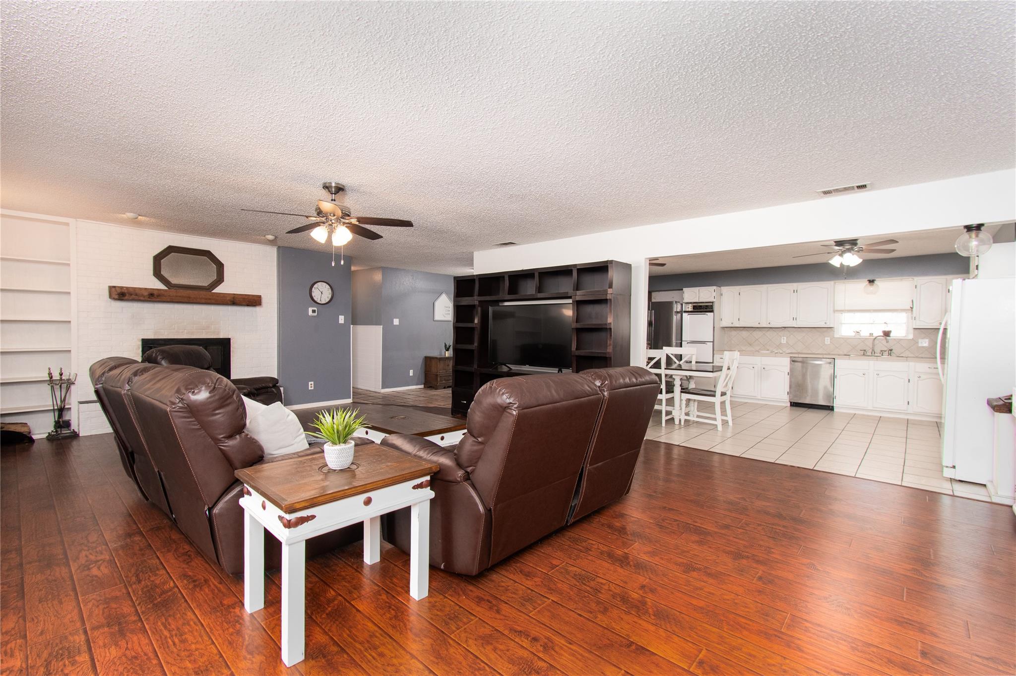 196 Oak Park One, Rockdale, TX 76567