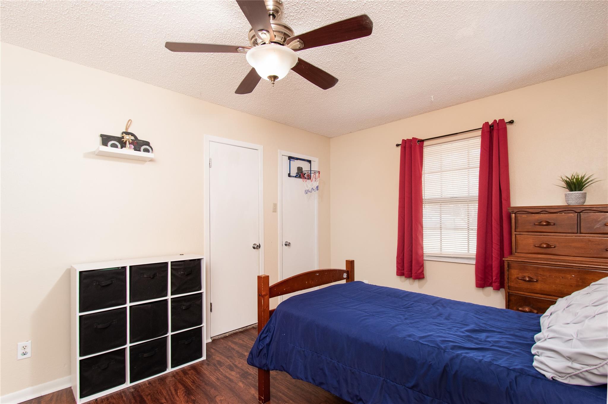 196 Oak Park One, Rockdale, TX 76567