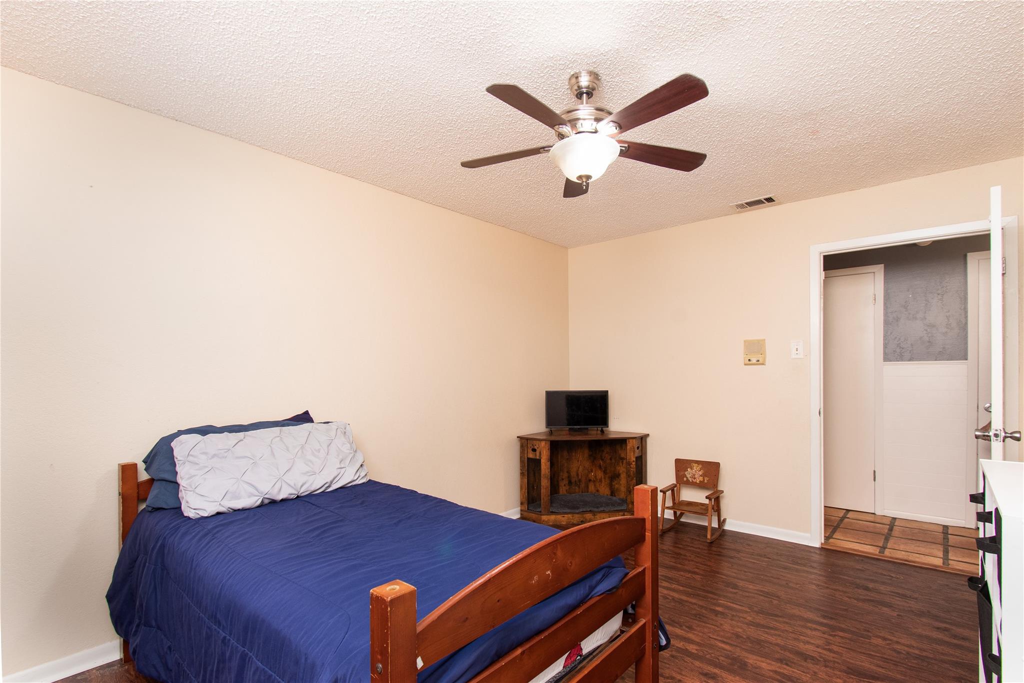 196 Oak Park One, Rockdale, TX 76567