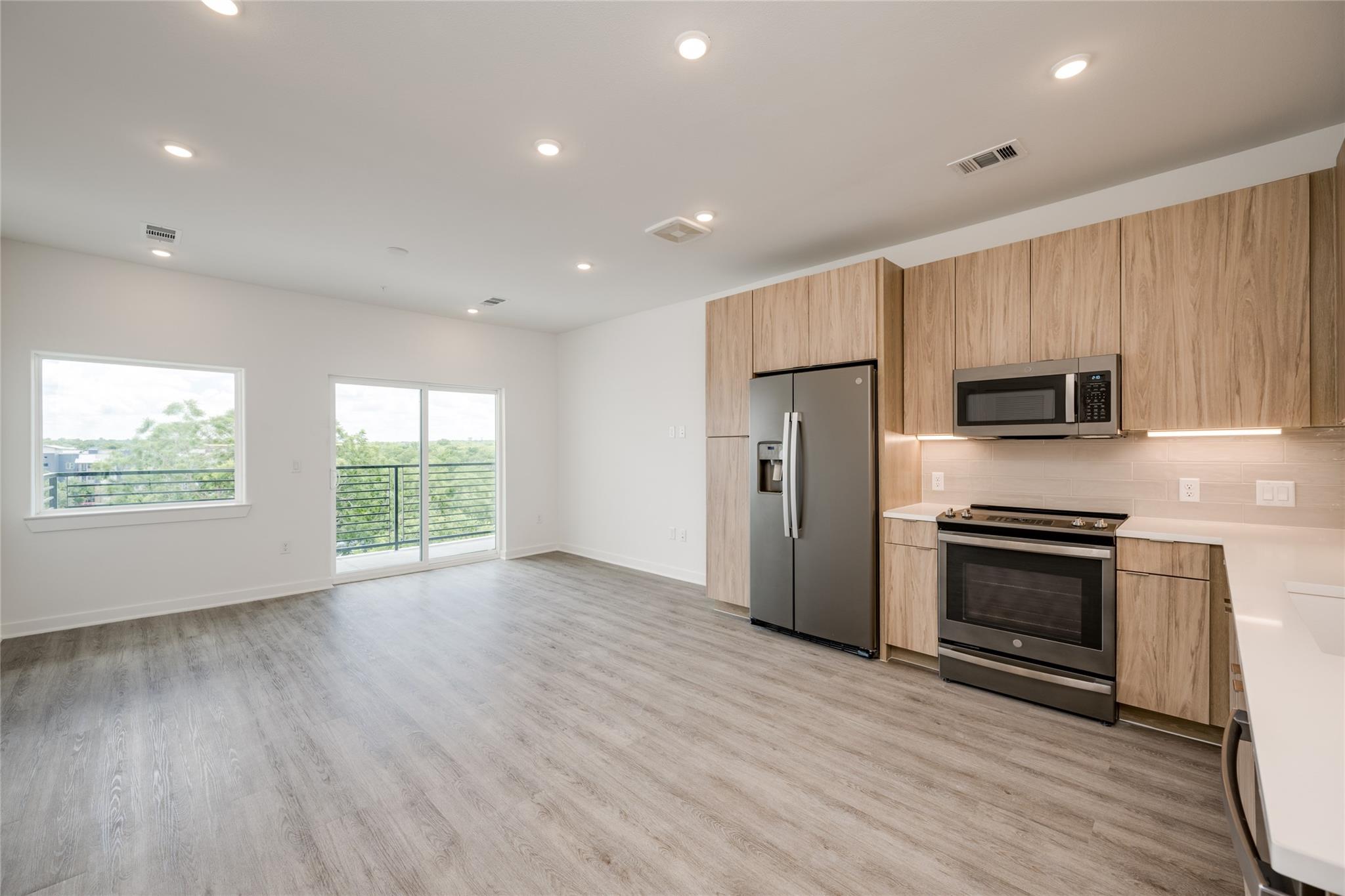 4802 S Congress Ave # 303, Austin, TX 78745