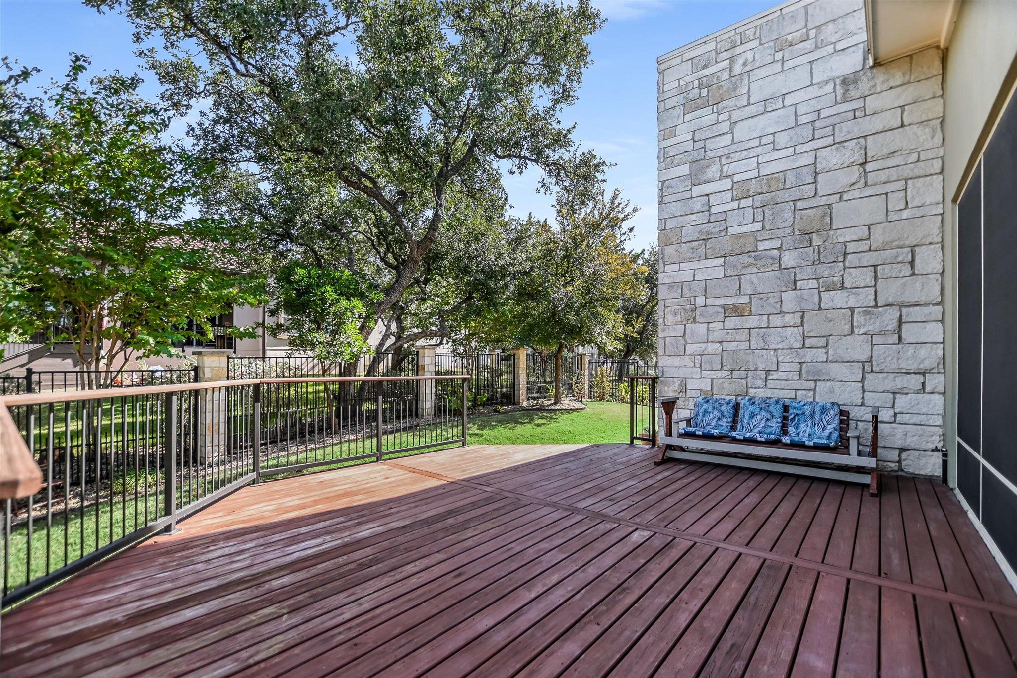 804 Dancing Oak Ln, San Marcos, TX 78666